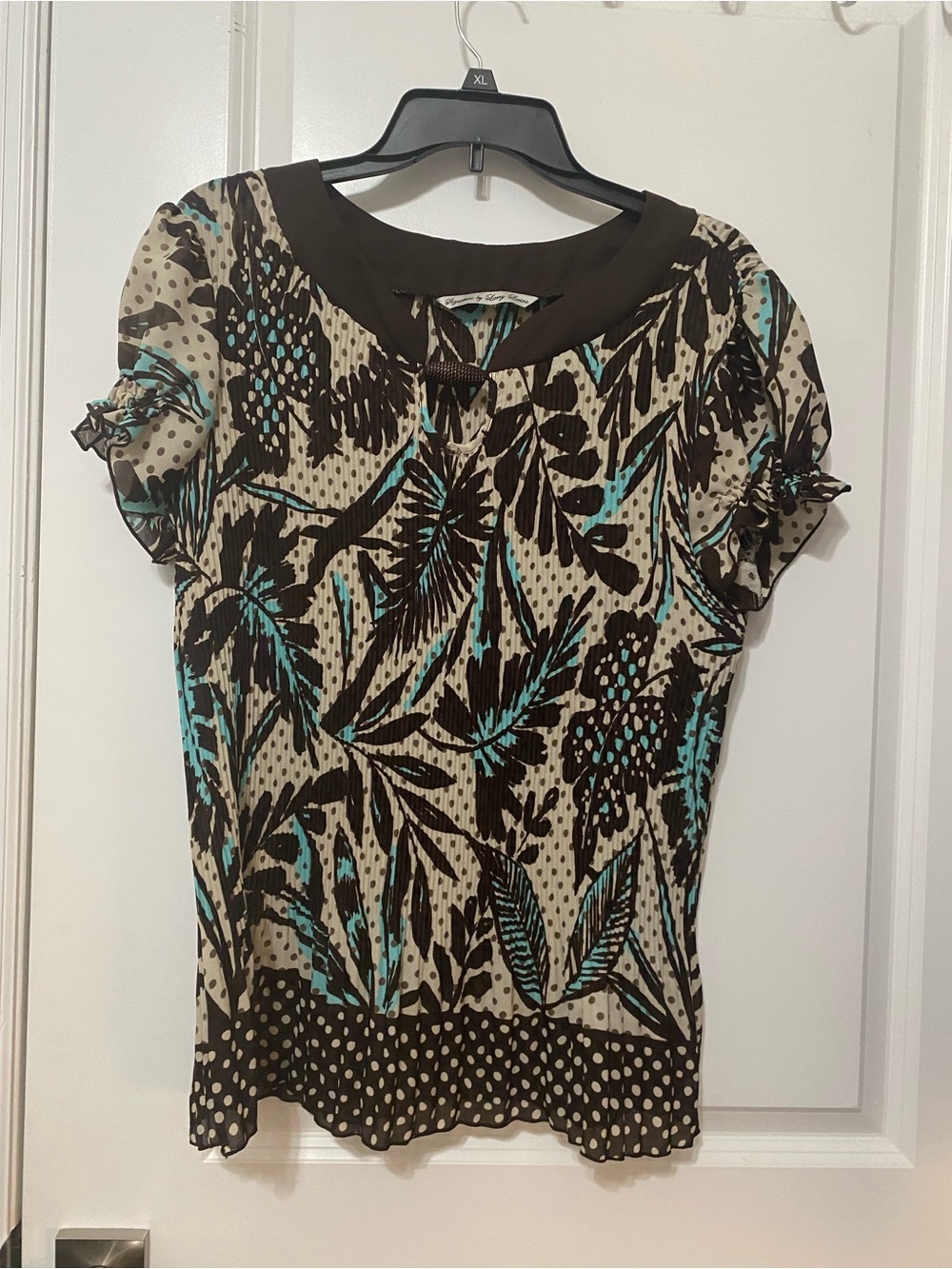 Signature by Larry Levine Beige Floral Tie-Neck Blouse with Teal Accents